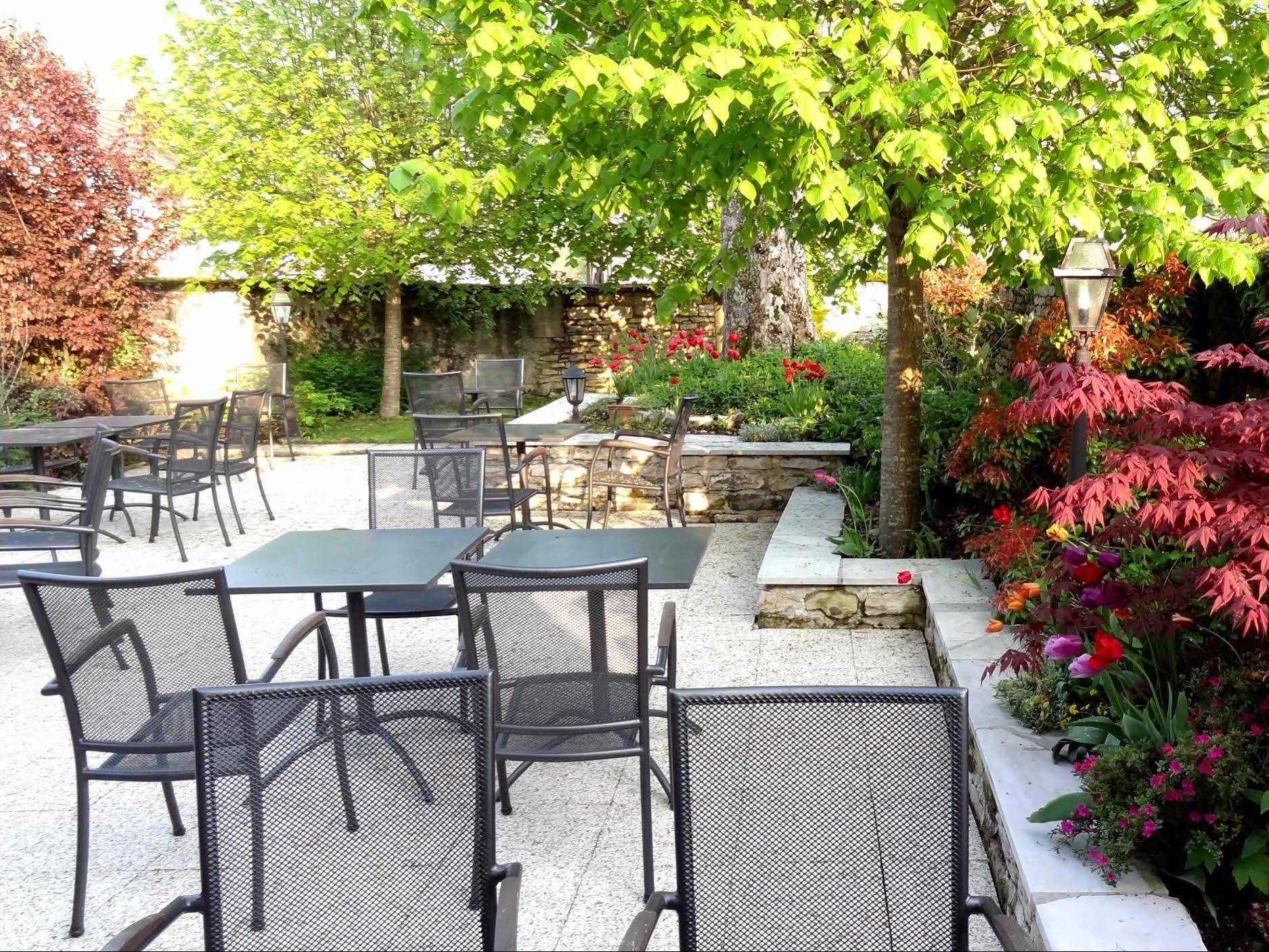 Logis Hotel Calisola Besancon - Soiree Etape Chalezeule Zewnętrze zdjęcie