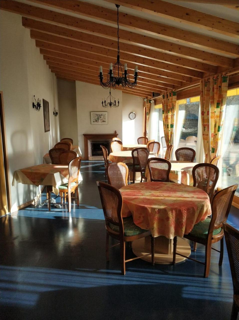 Logis Hotel Calisola Besancon - Soiree Etape Chalezeule Zewnętrze zdjęcie