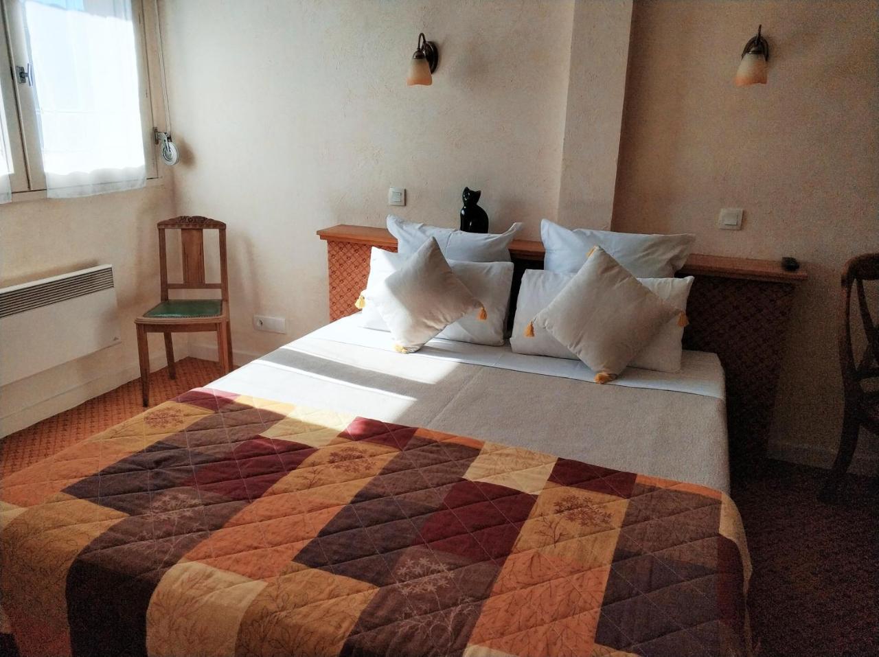 Logis Hotel Calisola Besancon - Soiree Etape Chalezeule Zewnętrze zdjęcie